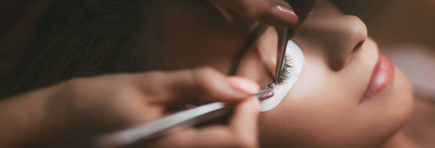 eyelash extension